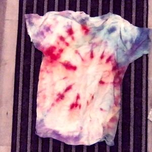 tie die shirt